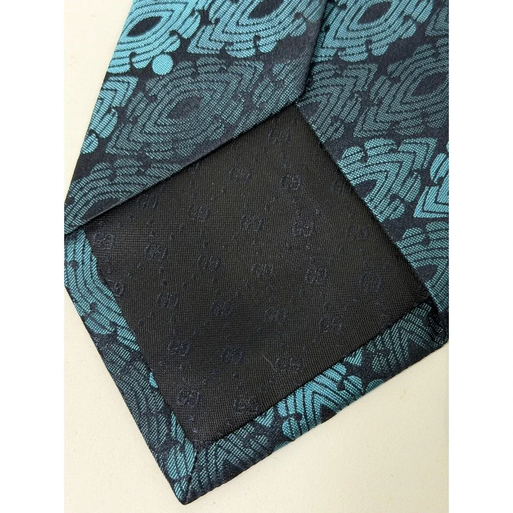 Gucci Tie Mens OS Teal Blue Geometric Medallion Silk Jacquard Made in Italy